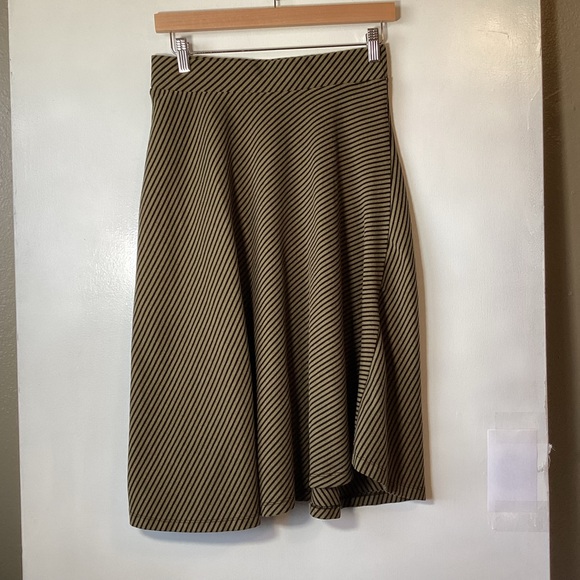 Cirana Green & Black Striped Skirt Size Large - Picture 3 of 5